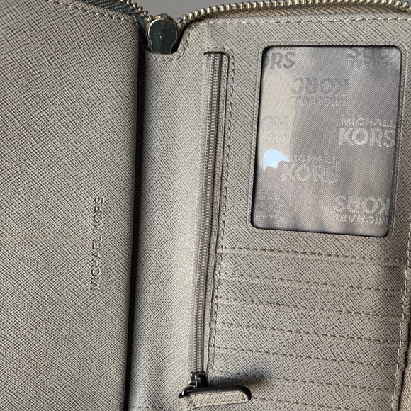 Michael Kors Grey Wallet - Picture 5 of 5
